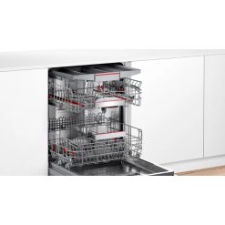 Bên trong máy rửa chén bát Bosch SMV6ZCX49E seri 6
